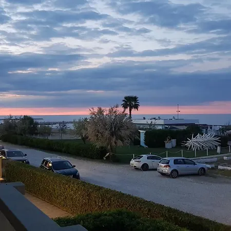 Casa Sul Mare Da Vinci Lägenhet *